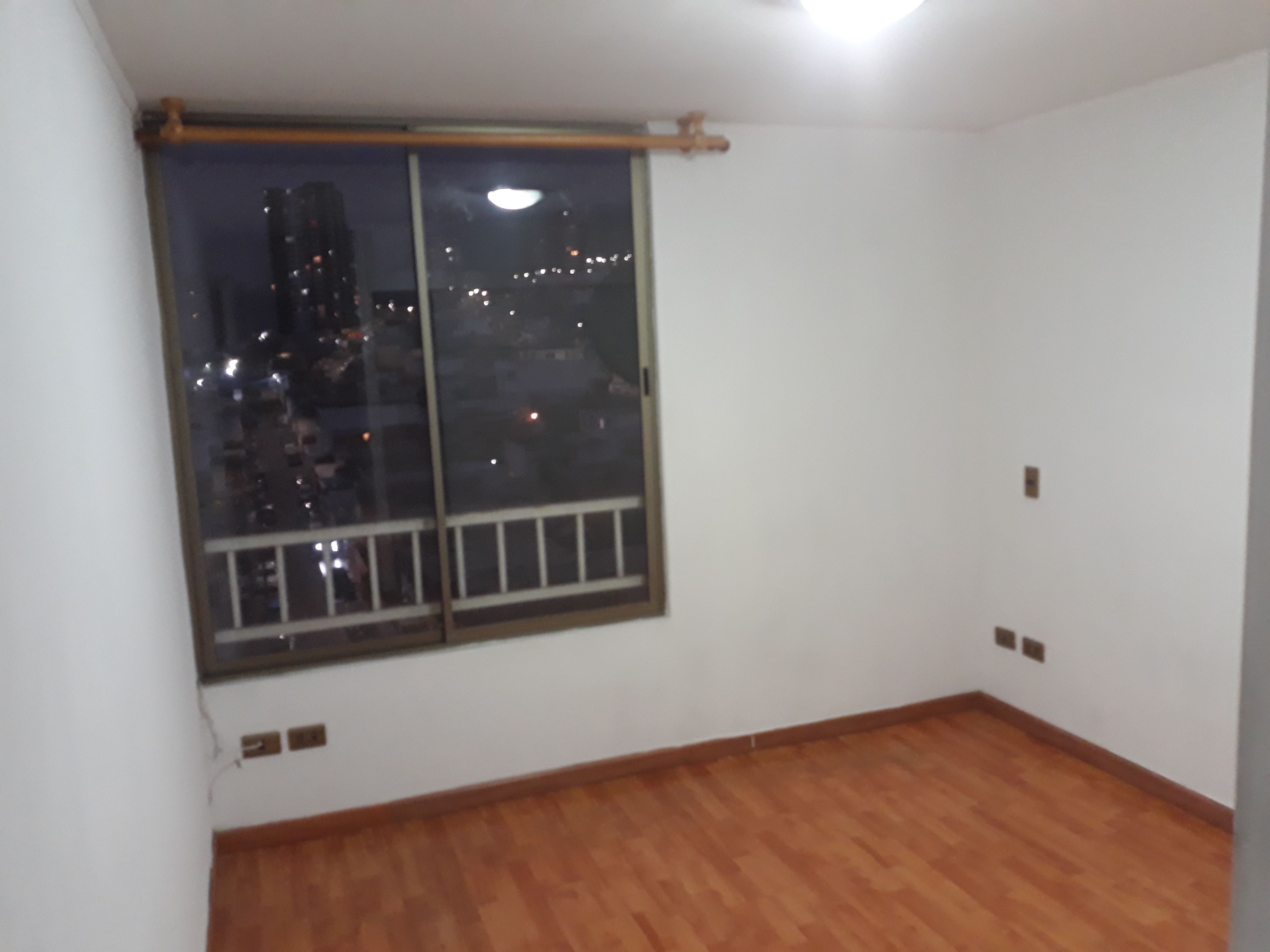2613 Reina Mar, 3 Bedrooms Bedrooms, ,2 BathroomsBathrooms,Departamento,En Arriendo,Reina Mar,10,1030
