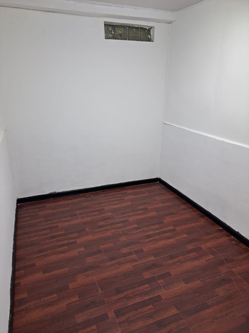2875 Los Nogales, 1130000, 8 Bedrooms Bedrooms, ,4 BathroomsBathrooms,Casa,En Arriendo,Los Nogales,1,1037